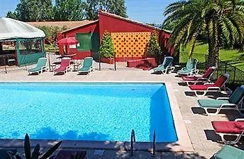 Le Relais St Jean De Vedas Hotel 2*
