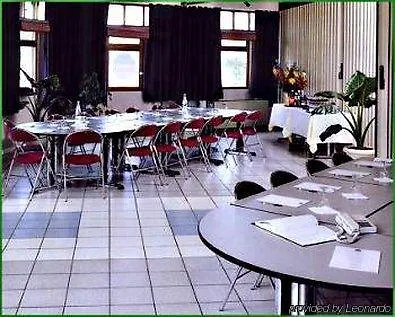 Le Relais St Jean De Vedas 2*