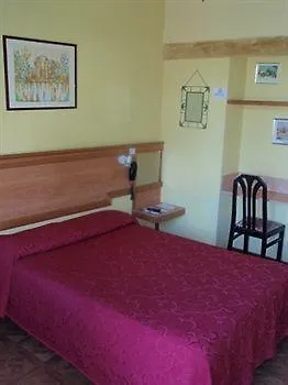Le Relais St Jean De Vedas 2* Saint-Jean-de-Védas