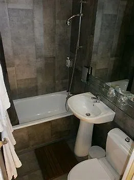 Le Relais St Jean De Vedas 2*